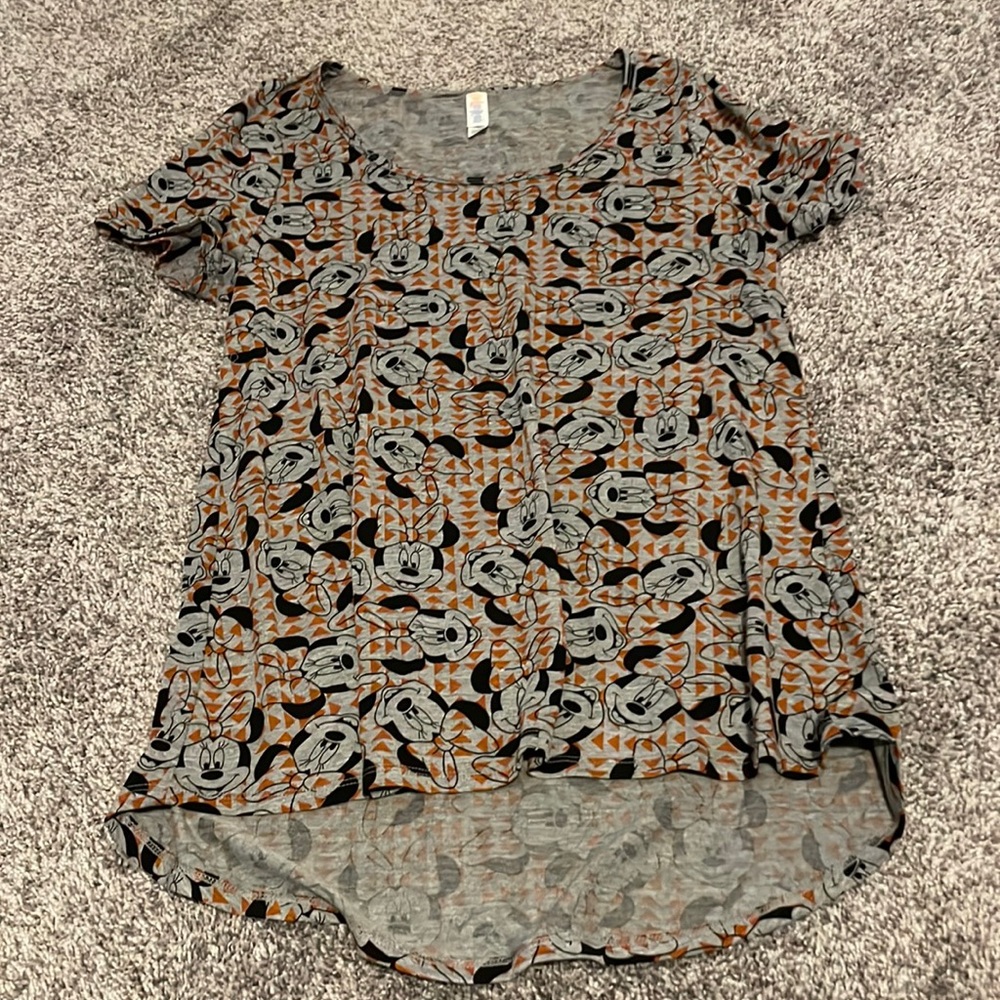 Lularoe size small Minnie Mouse shirt Disney